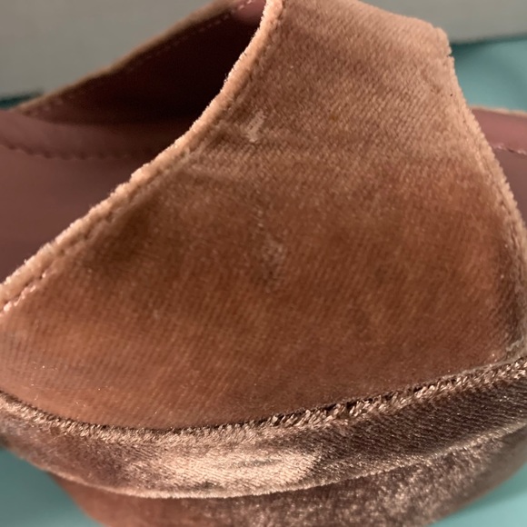 NWT- ZARA BLUSH VELVET PLATFORM HEELS - Picture 8 of 8